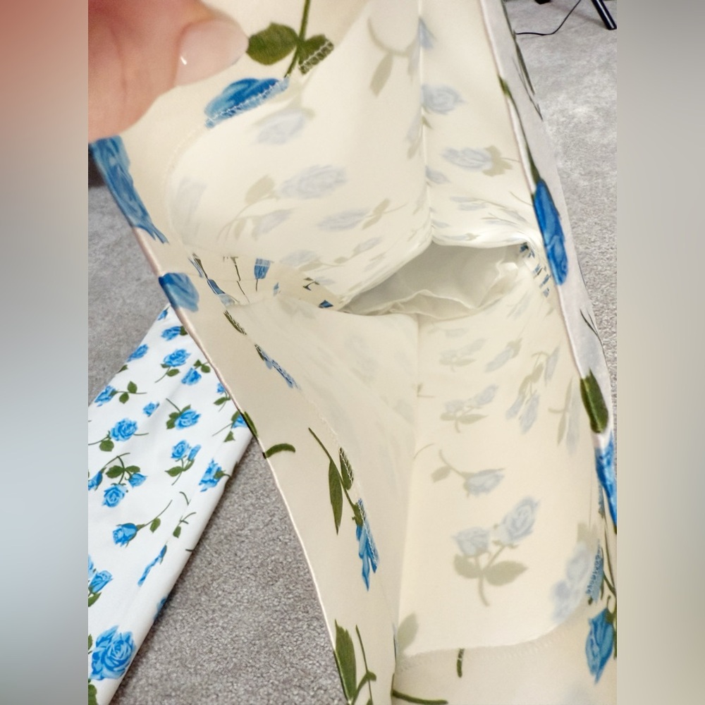 Michael Kors Collection - Scattered Rose Satin Crop Pants - pre fall 2018 - sz 4 - Picture 11 of 16